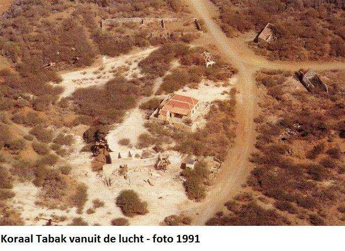 01. Koraal Tabak vanuit de lucht 1991